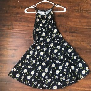 daisy dress